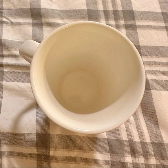 Starbucks Cream Red and Gold 12oz Abstract Poinsettias Mug - Picture 4 of 5